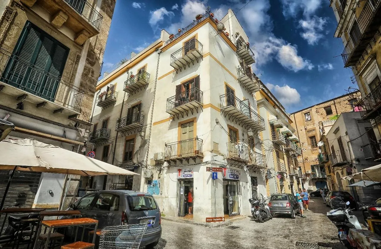 Suk Ballaro House Палермо Италия